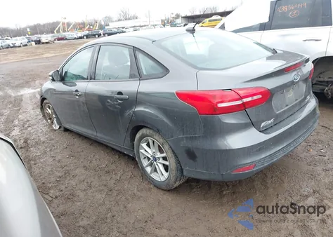 2016 Ford Focus Se z USA, uszkodzony, nr VIN 1FADP3F23GL211490